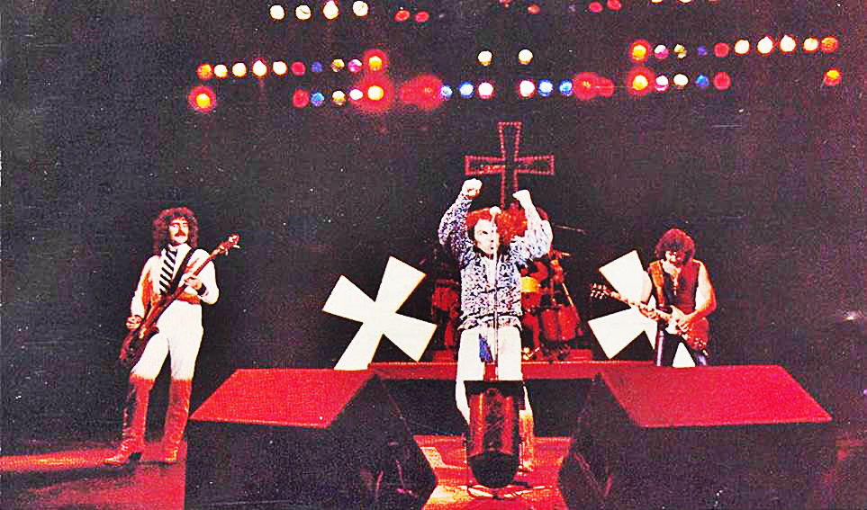Black Sabbath con Ronnie James Dio al frente recuperó la grandeza perdida en años previos.