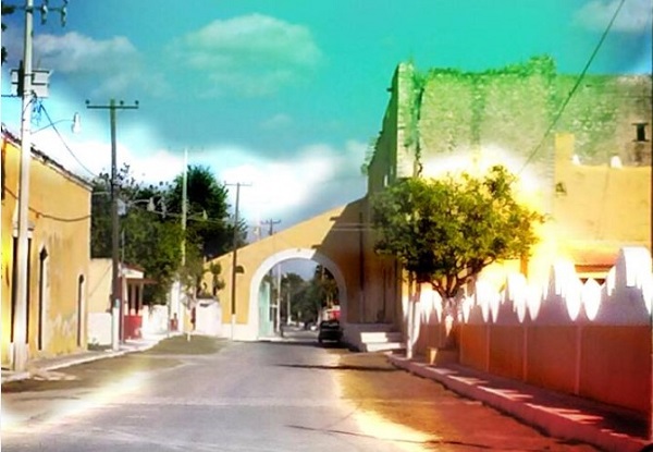 Paredes y muros del ex convento de san Agustín, al fondo se aprecia el arco contrafuerte. La leyenda popular dice que por el lugar vaga en noches de luna llena el torero sin cabeza. Una mezcla de supersticiones y creencias populares que nos dan sentido, sustancia, pertenencia y un lugar en este rincón del mundo. (foto archivo)