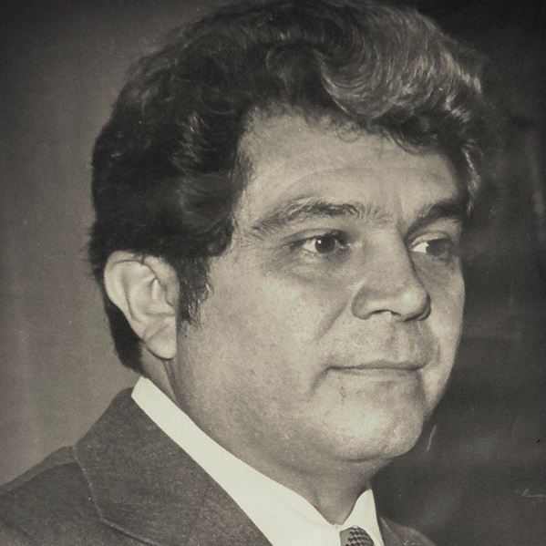 Nostalgia, Visión y Compromiso