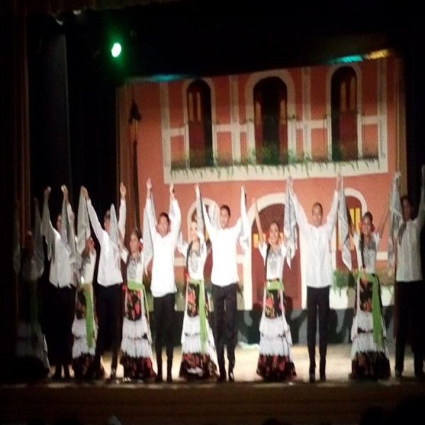 Folclor Universitario en el Teatro Felipe Carrillo Puerto