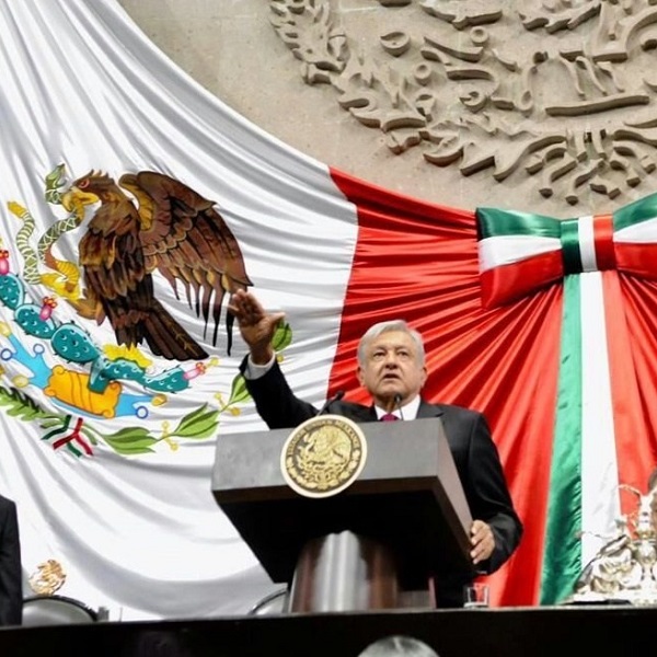 Con Fe y Hacia Adelante