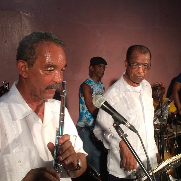 A José E. Loyola Fernández en su octogésimo onomástico