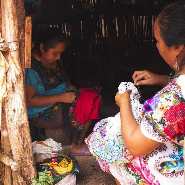 Arte popular, Sacra Representación de la Cultura Maya